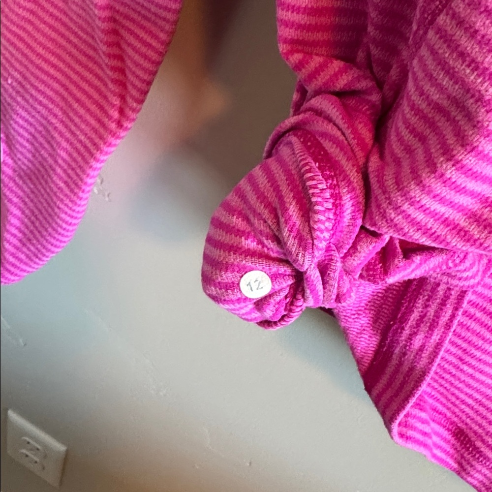 Lululemon hot pink striped long sleeve heavyweight shirt. Fitted. - Picture 5 of 5
